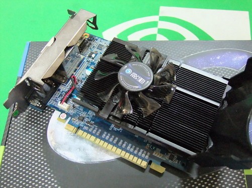 黑将GTX460全新炫酷拆散热器震撼亮相  第3张