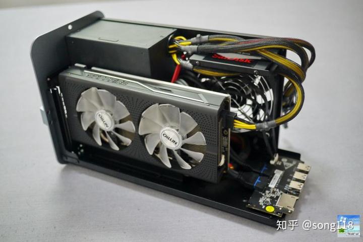 雷电接gtx1080 vs 竞争对手：性能散热价格全方位对比  第1张