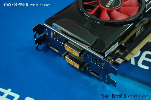 索泰gtx970毁灭者ha：性能强劲，散热出色，多功能接口  第1张