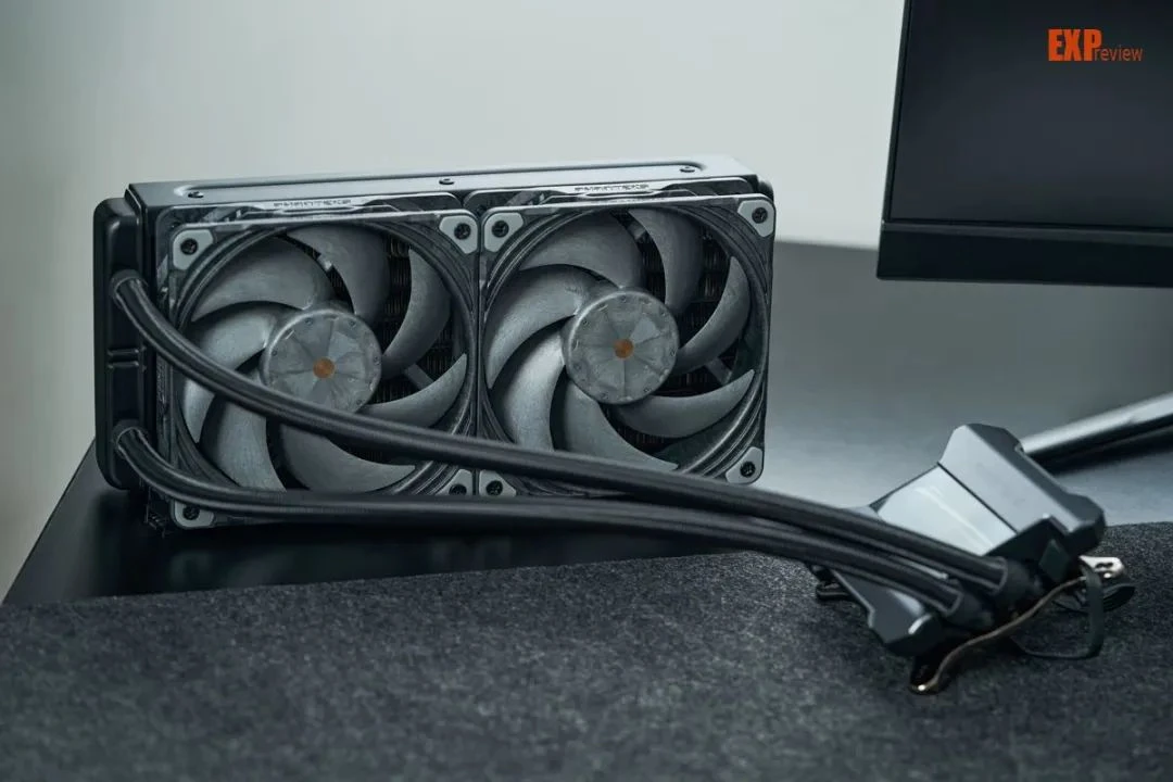 索泰gtx1080断脚，性能终结者还是散热王？  第2张