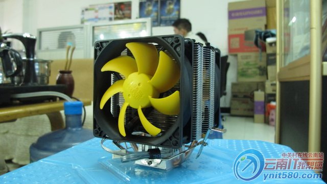 AMD FX-8350 with Wraith Cooler：超频利器，散热神器，性能怪兽  第3张