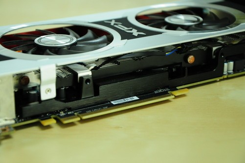 联力q33 gtx970：游戏界的新宠  第1张