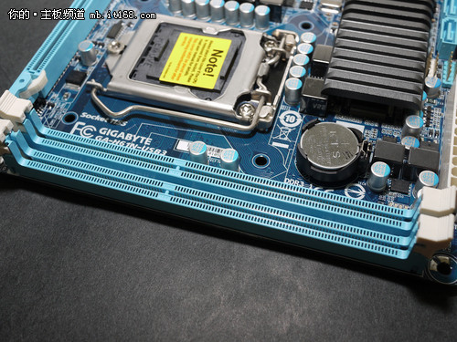 AMD Athlon™ Silver 7120C Athlon&trade; 7120C：性能轻松满足，价格亲民实惠  第4张