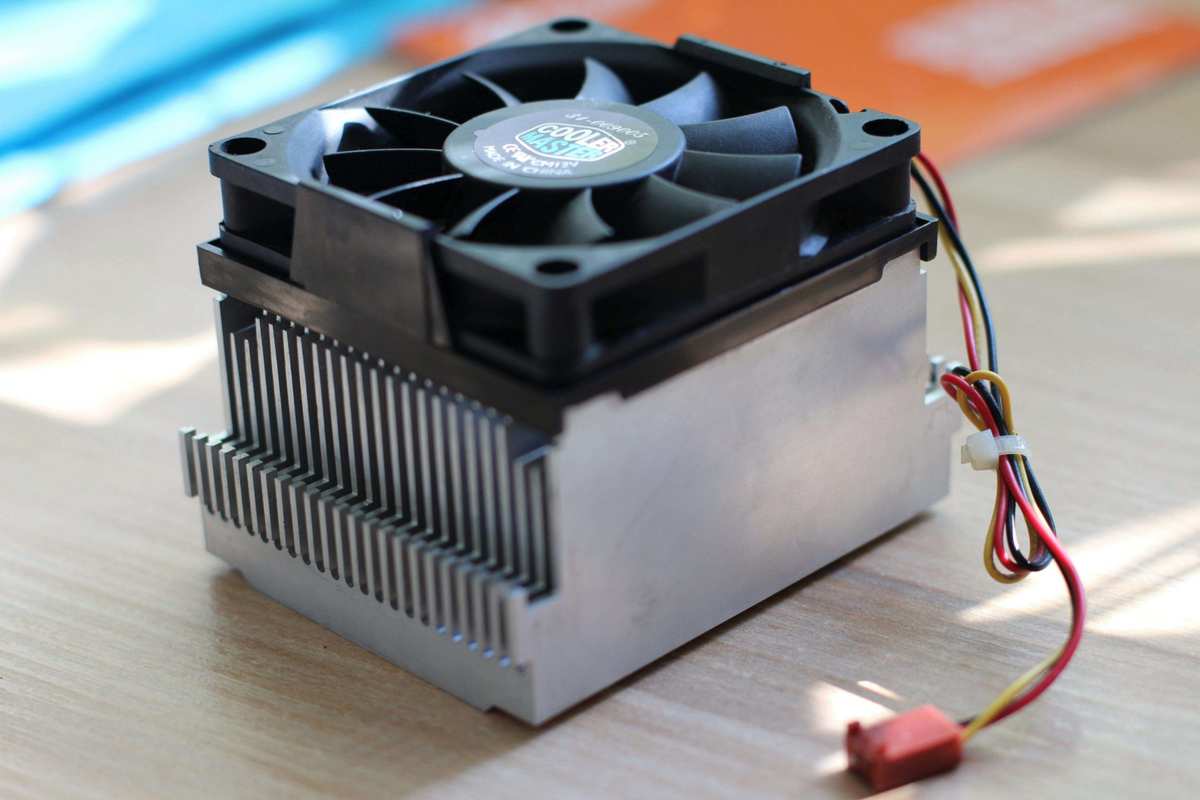 Sempron™ 3850 APU with Radeon™ R3 Series Sempron&trade; Radeon&trade; Series：三点经验告诉你为什么它是你的不二选择  第5张