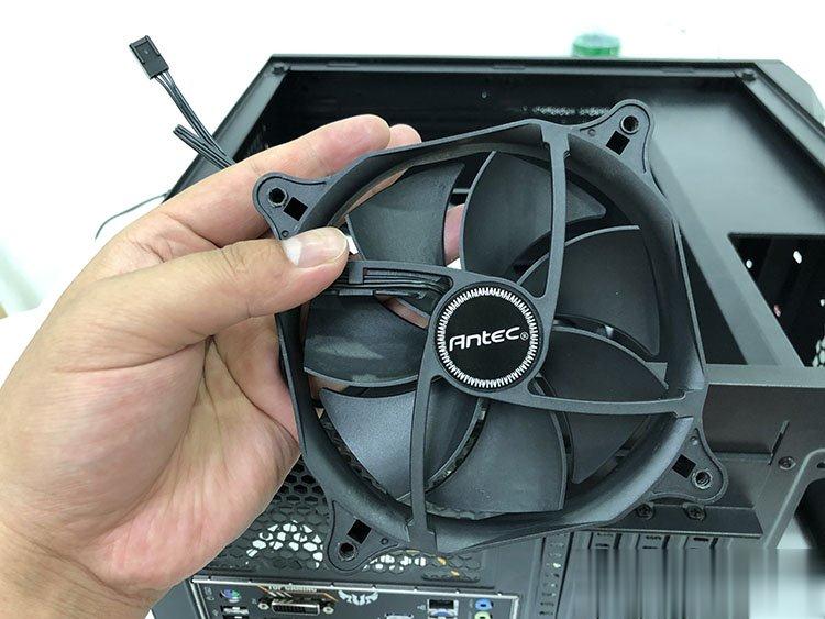 gtx1060显卡散热风扇选购攻略，单风扇VS双风扇，哪个更适合你？  第3张