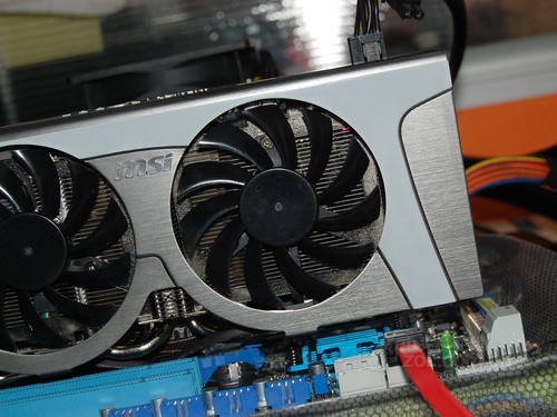 A10-6800K with Radeon™ HD 8670D：性能炸裂，散热高效，价格亲民  第3张