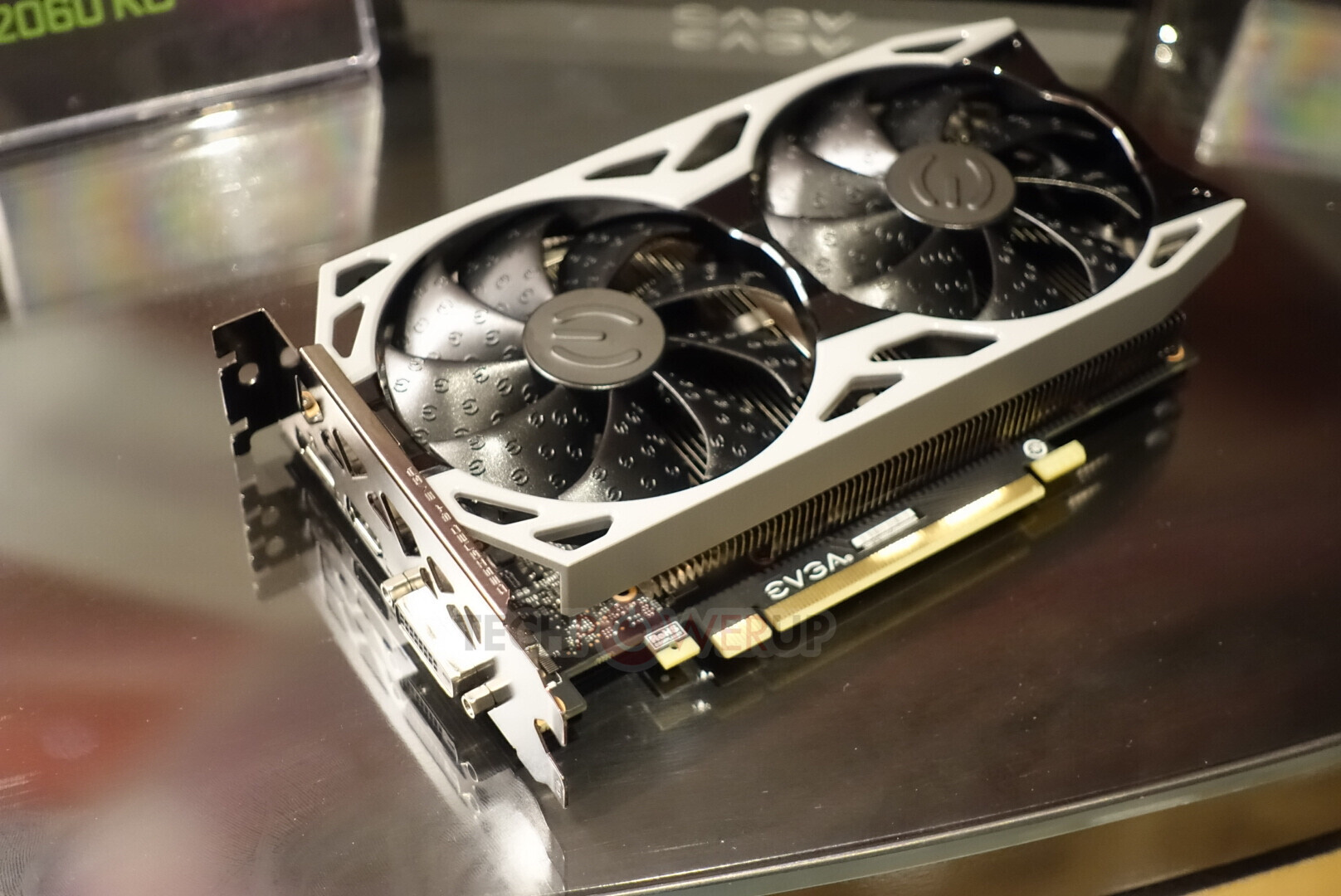 gtx980短：游戏神器，性能稳定又强大