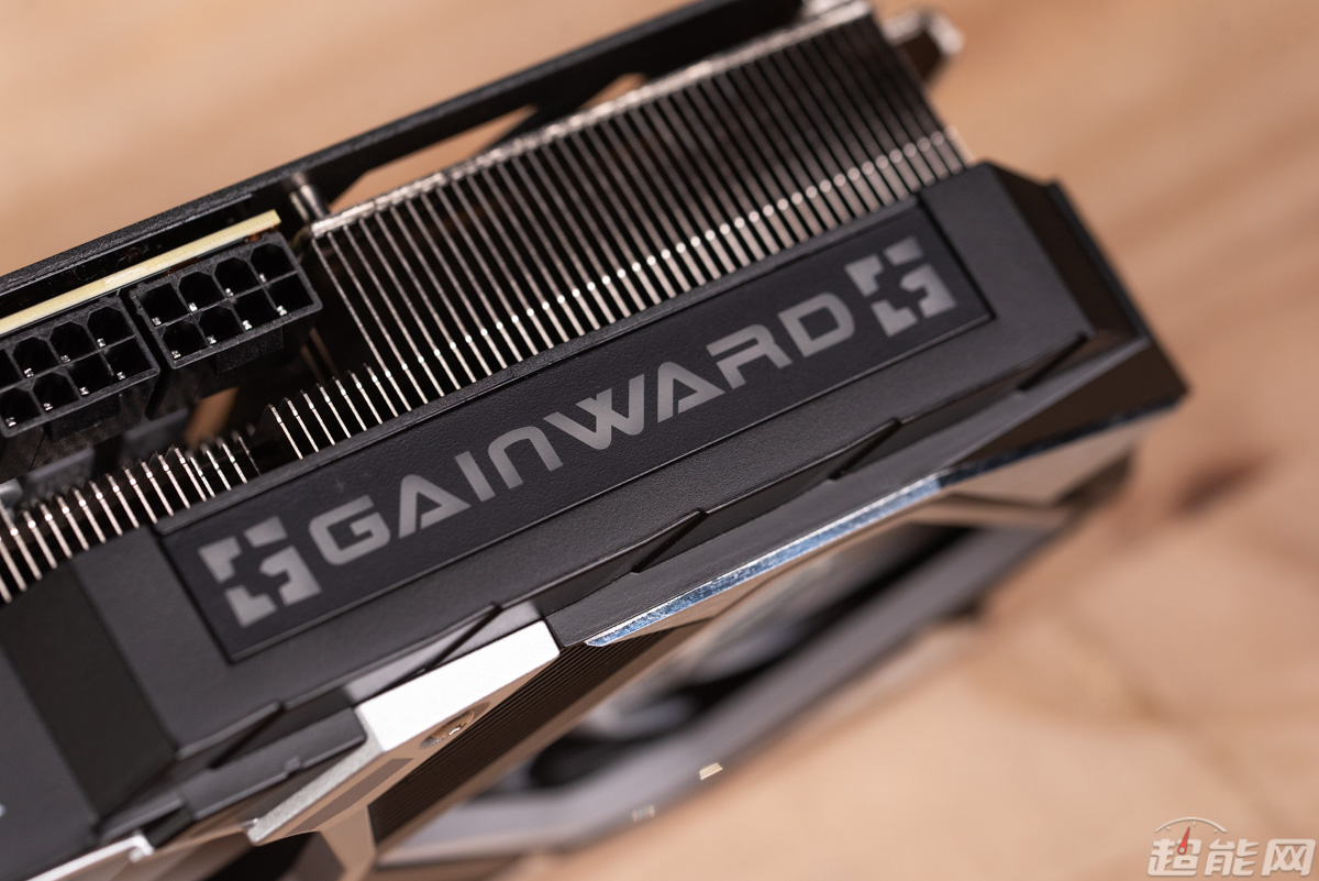 全新gtx550ti显卡震撼问世！三大亮点让你爱不释手  第3张