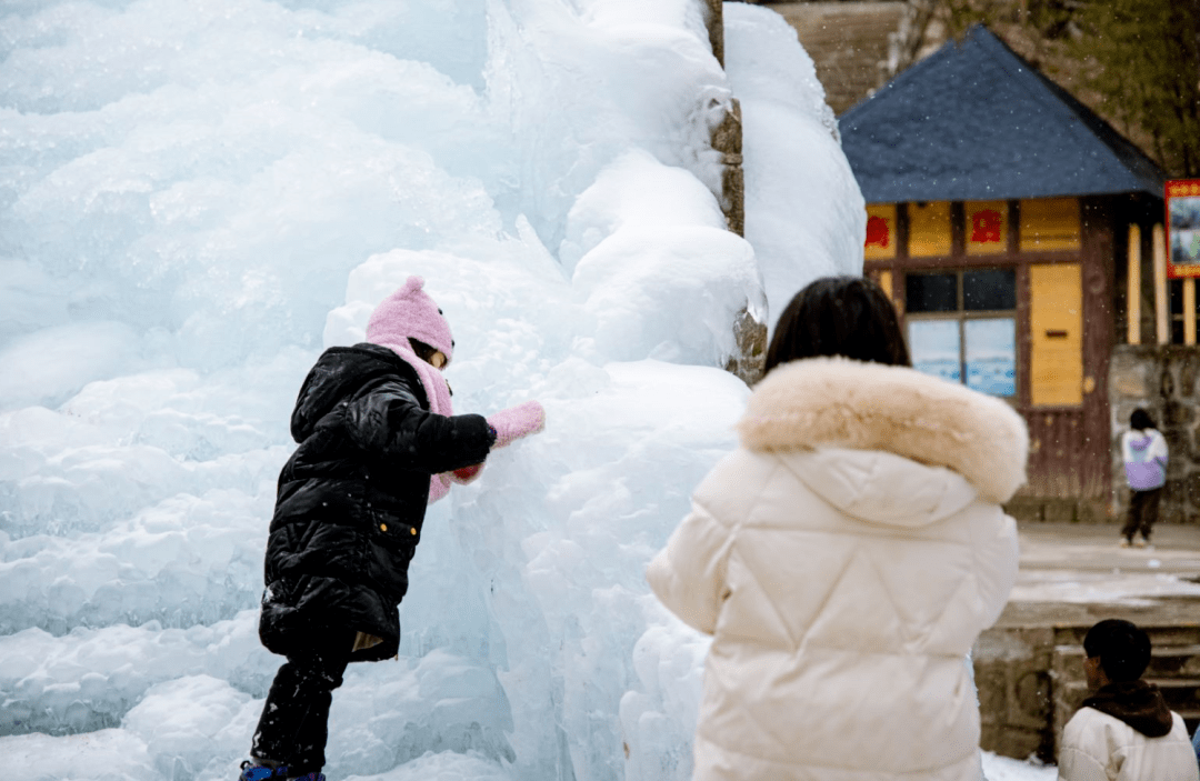 冰天雪地：冰雪世界的奇妙体验，刺激战斗与紧张合作带来的双重收获  第3张