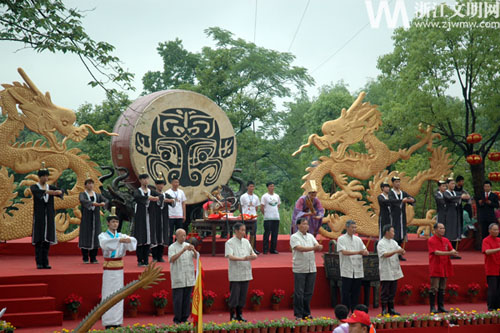 龙之谷祭祀：重温古老传统，体验与龙王沟通的神秘仪式  第1张