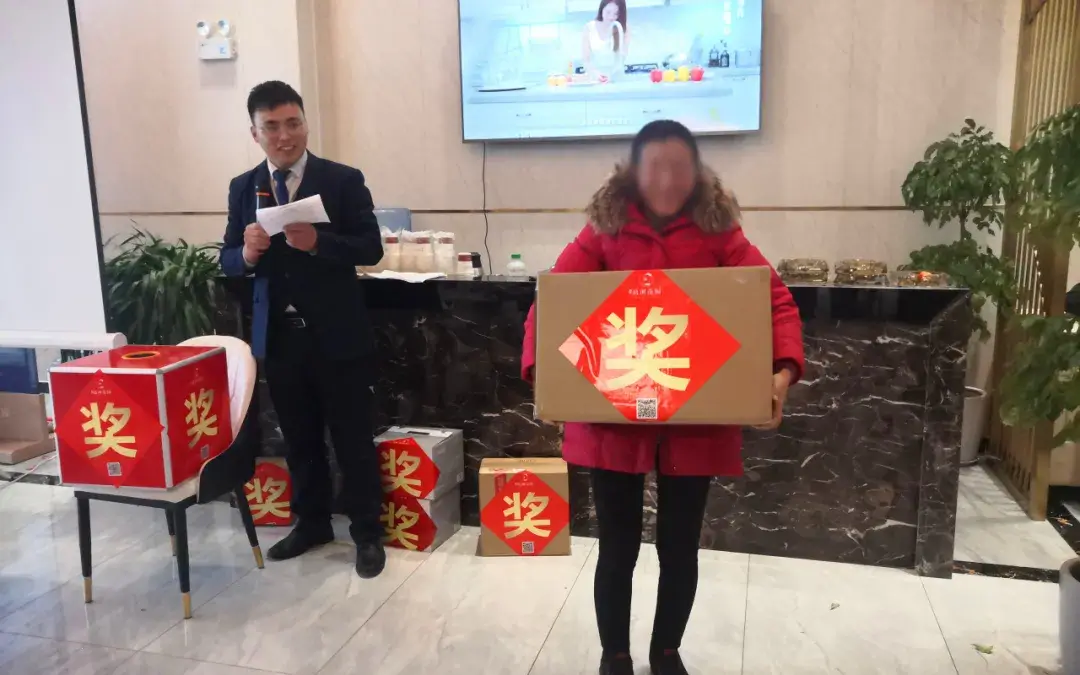 【大揭秘】CF玩10局抽奖活动：奖品丰富多样，抽奖机制公平公正  第1张