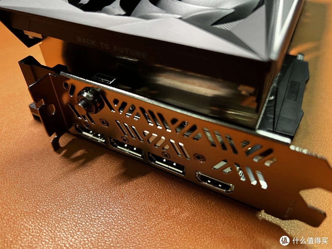 七彩虹GTX 960 4G：性能超群，价格低廉，游戏与设计无往不利  第5张