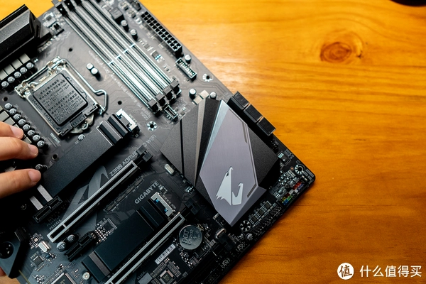 GTX 1080 Ti显卡：两槽位设计究竟有何优势？  第2张