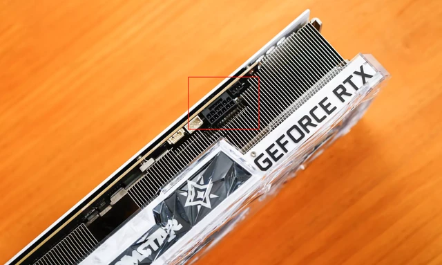 揭秘铭瑄GTX770电源线路：如何正确连接，别再插错了  第4张