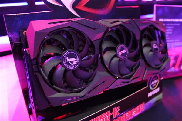 华硕GTX 980Ti：性能狂飙，散热如虎，让你游戏、设计两相宜  第5张