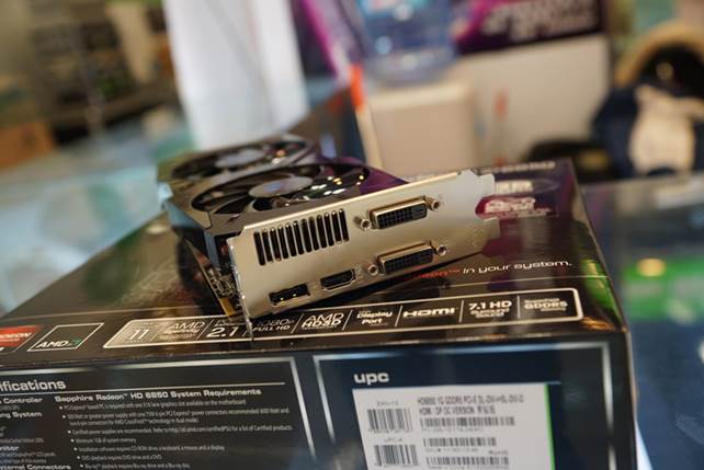 GTX 590：顶级显卡霸主，游戏利器还是多屏幕王？  第2张