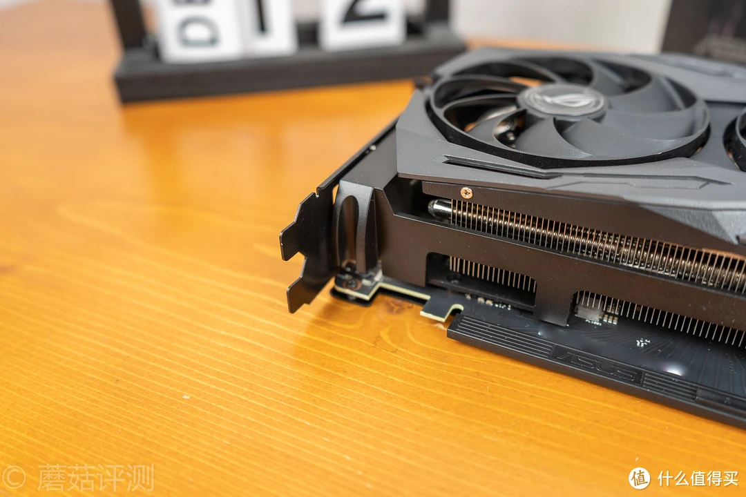 华硕骇客GTX980Ti：游戏界的新宠  第3张