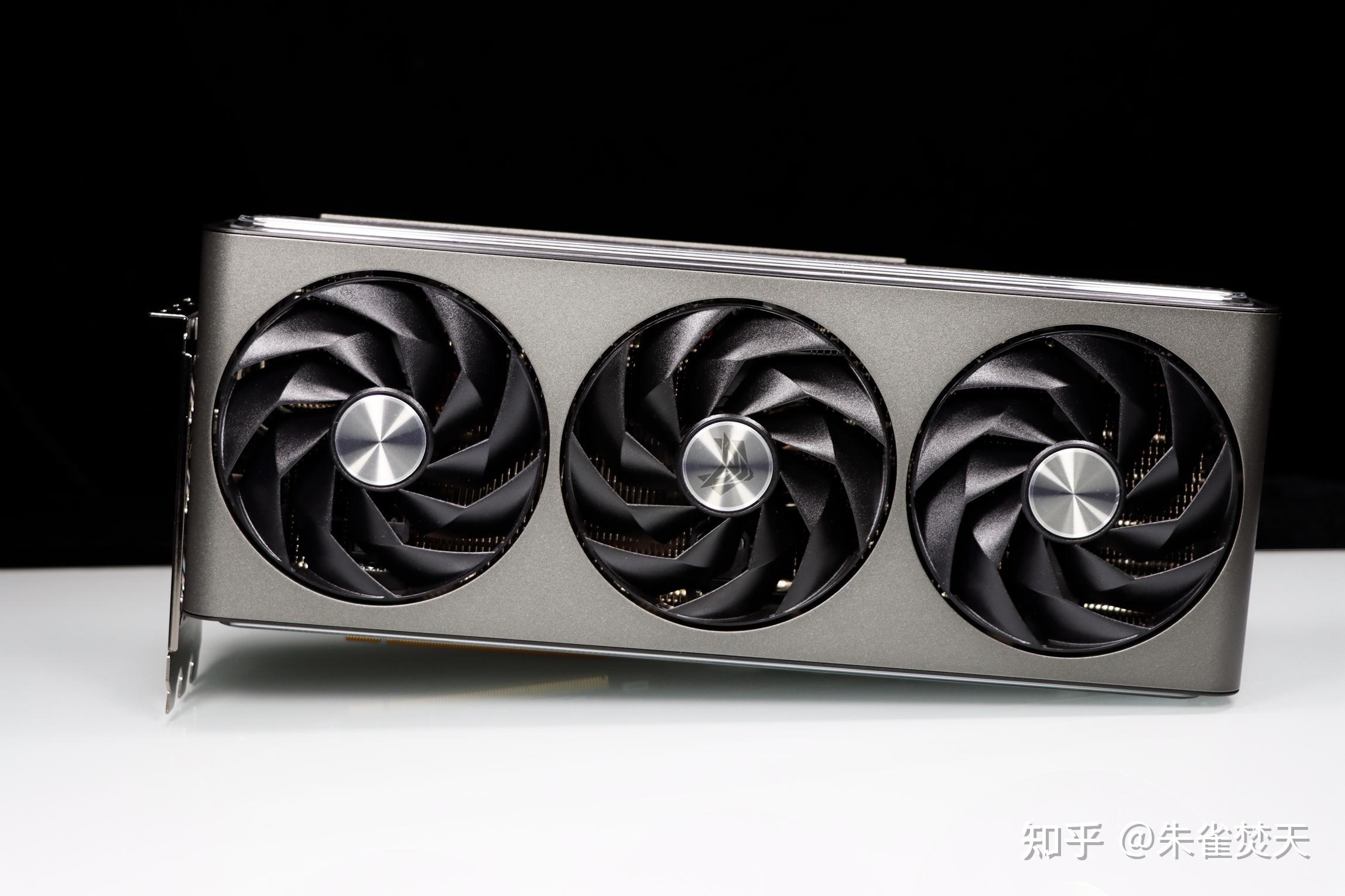 Inno3D GTX690 GTX690显卡震撼体验：科幻外观秒杀一切，游戏流畅度惊艳全场  第5张