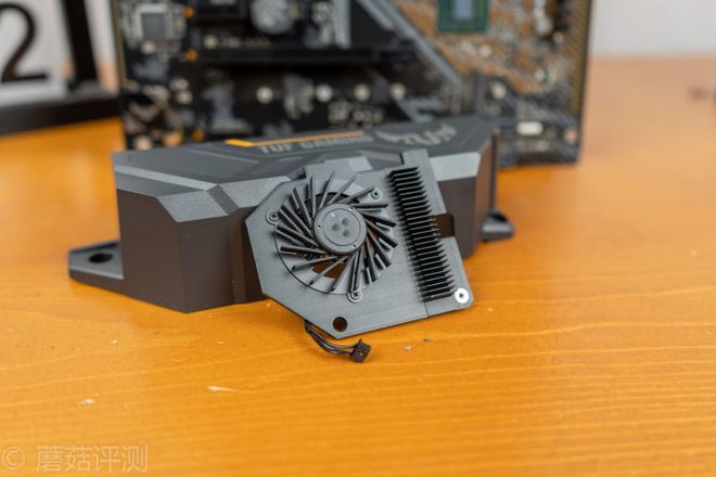 GTX 1080 Ti非公版显卡升级：我是如何选择、安装和畅玩游戏的  第5张