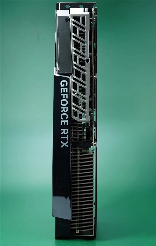 NVIDIA GTX 780冰龙版显卡：流畅游戏新标杆  第2张