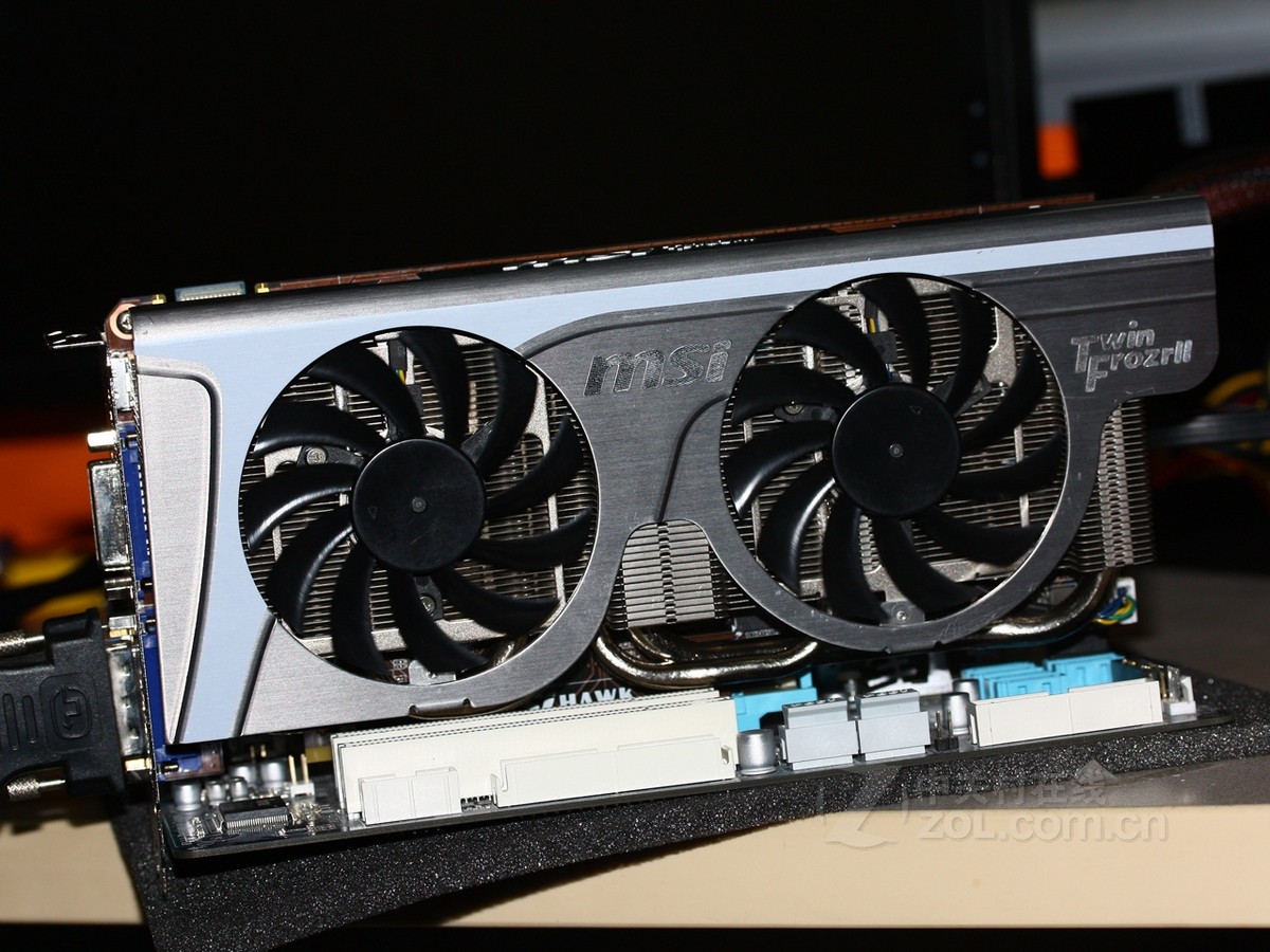 GTX 960显卡对决：微星VS七彩虹，性能谁更强？  第2张