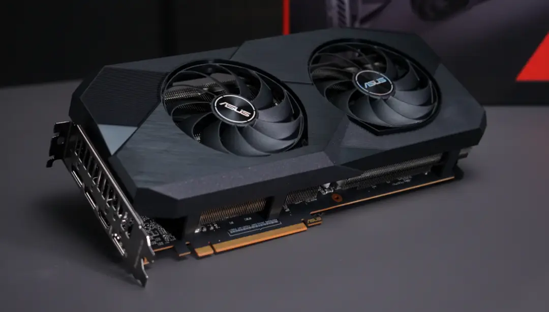 华硕GTX1080TiT显卡：性能狂潮，科技引领  第4张