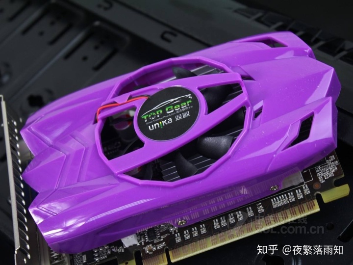 老牌显卡对决：GTX 465 vs HD 6850，性能实力对比  第2张