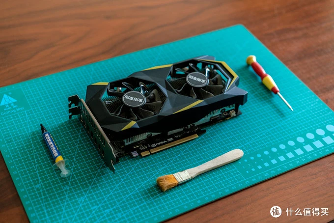 GTX460金刚版揭秘：性能独步天下，散热如虎，游戏新利器