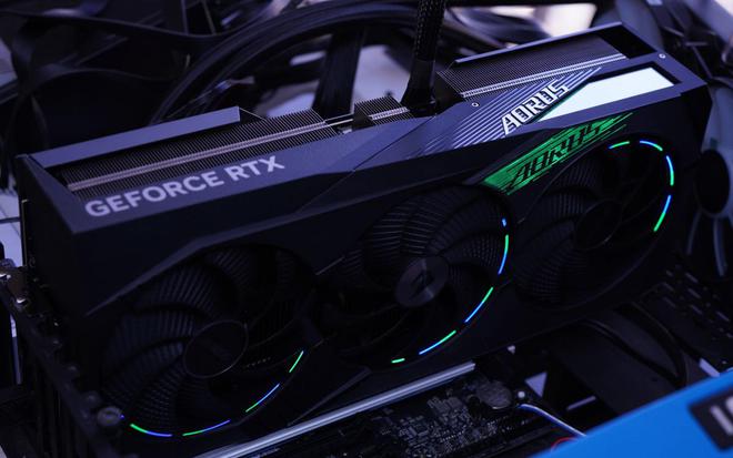 水冷散热新选择！技嘉GTX 1080 Ti完美解决高效能显卡散热难题  第4张