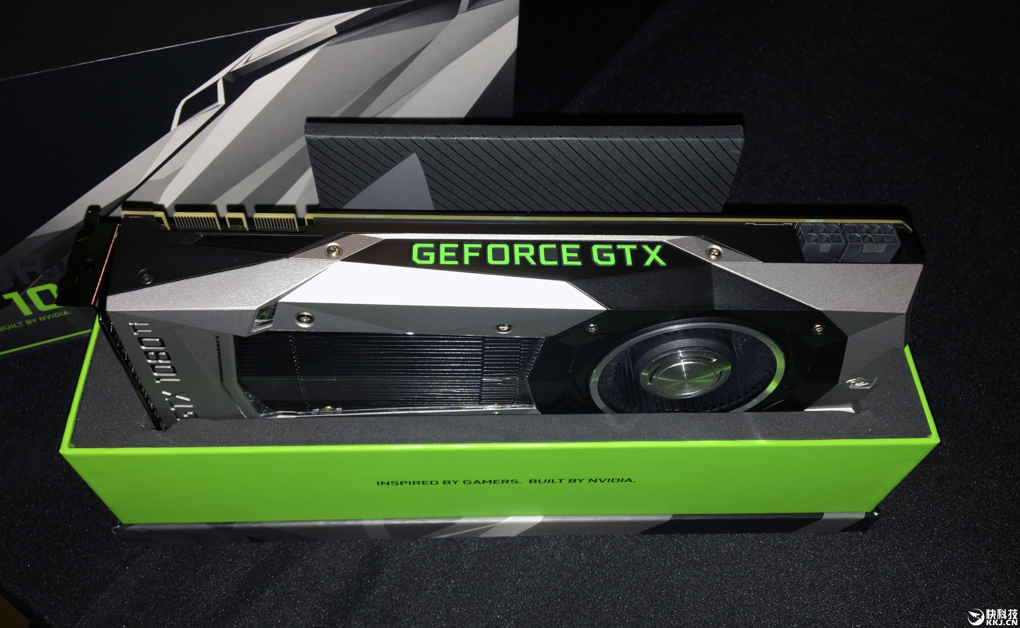 NVIDIA显卡大揭秘：GTX vs 泰坦，性能对比全解析  第5张