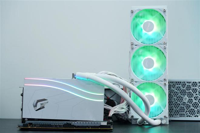 NVIDIA GTX 1070显卡散热大揭秘：风冷VS水冷，哪个更给力？  第6张