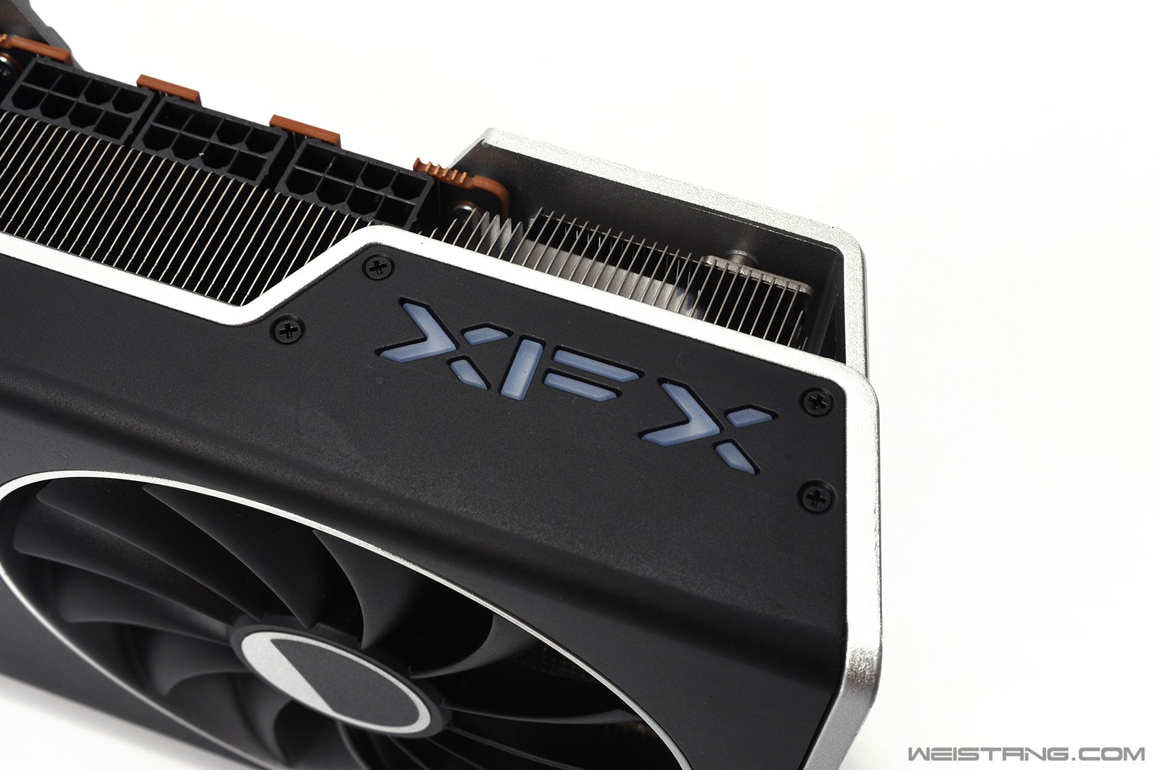 如何选择适合自己的非公版GTX980Ti显卡：性能、散热和价格全面对比分析  第3张