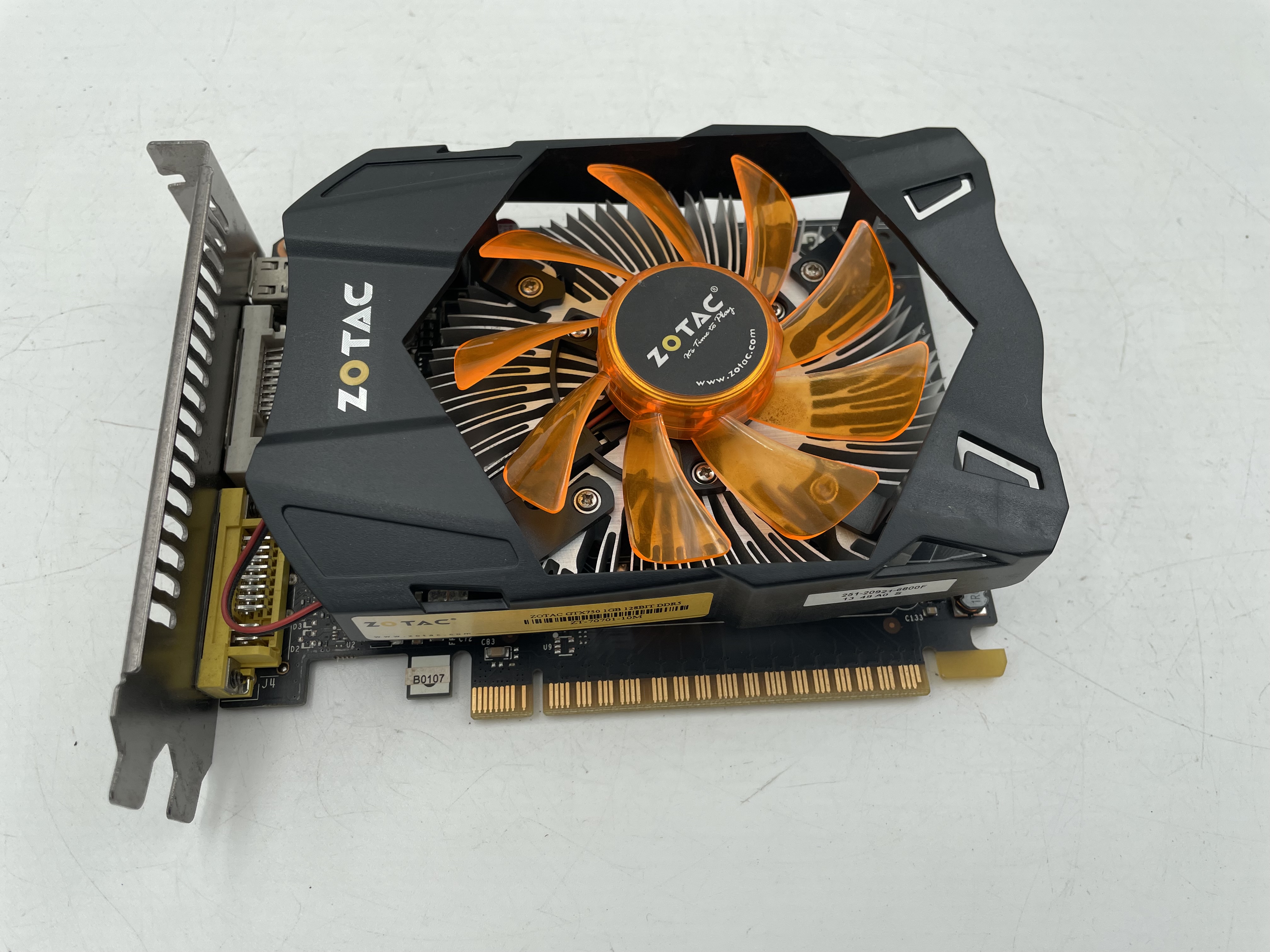 AMD R9280 vs NVIDIA GTX970：全面对比，助您选择最适合的显卡  第2张