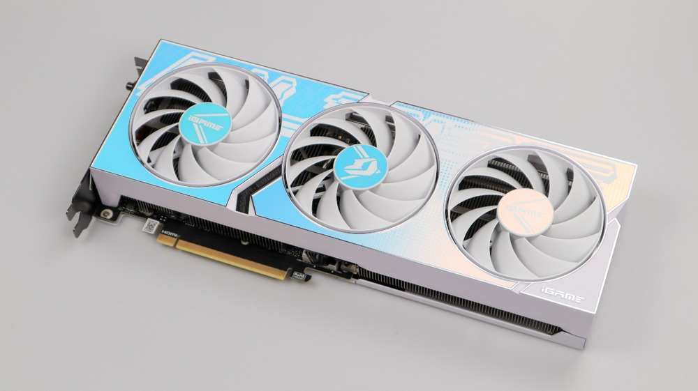 七彩虹GTX1080AD显卡：性能翘楚，外观魅力，领跑中国市场  第4张